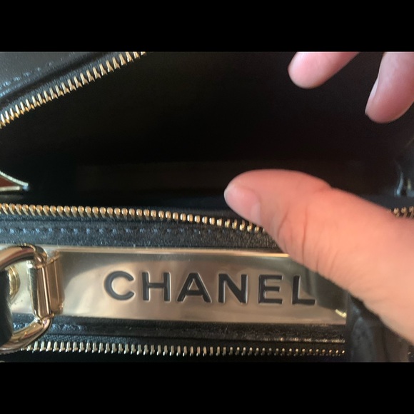 Chanel Small Bowling Bag - Picture 4 of 12
